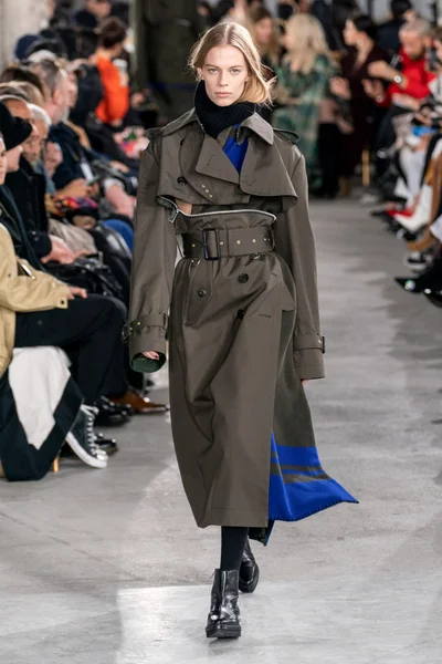 Look 22